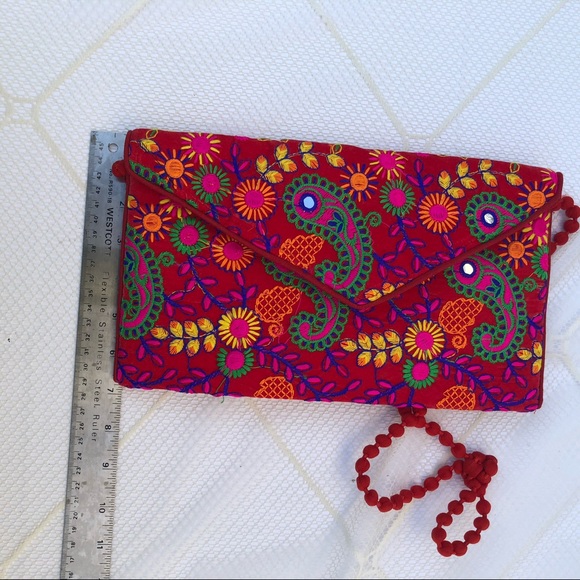 Mirrored and Embroidered Bag from India - Picture 3 of 4